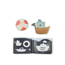 WAYLON MAGIC BOOK - SAILING/ SANDY